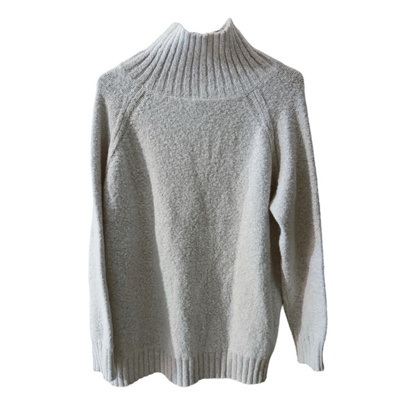 LELIS Gray Turtleneck Sweater Size Large - Picture 2 of 4